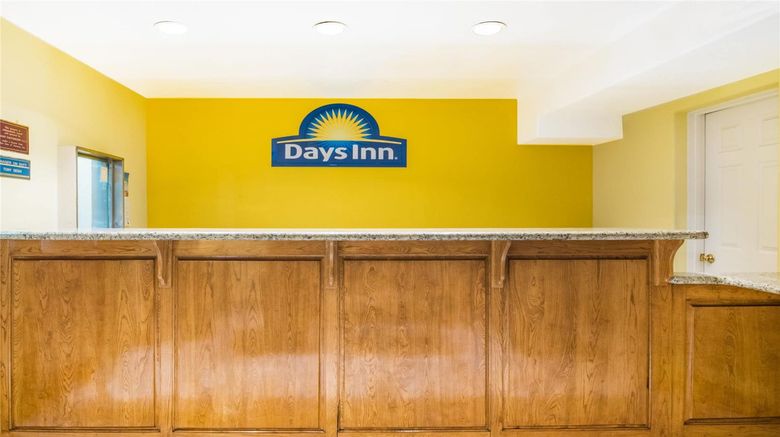 <b>Days Inn McAllen Lobby</b>. Images powered by <a href="https://iceportal.shijigroup.com/" title="IcePortal" target="_blank">IcePortal</a>.
