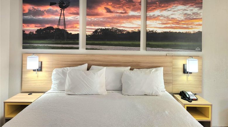 <b>Days Inn McAllen Room</b>. Images powered by <a href="https://iceportal.shijigroup.com/" title="IcePortal" target="_blank">IcePortal</a>.