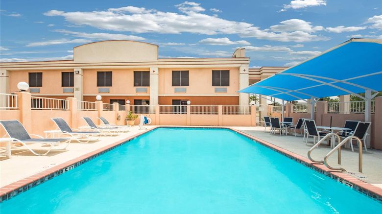 <b>Days Inn McAllen Pool</b>. Images powered by <a href="https://iceportal.shijigroup.com/" title="IcePortal" target="_blank">IcePortal</a>.