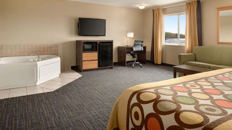<b>Super 8 Sioux Falls Suite</b>. Images powered by <a href="https://iceportal.shijigroup.com/" title="IcePortal" target="_blank">IcePortal</a>.