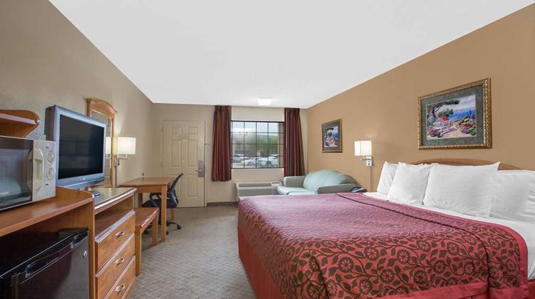 Days Inn Ruston LA Room