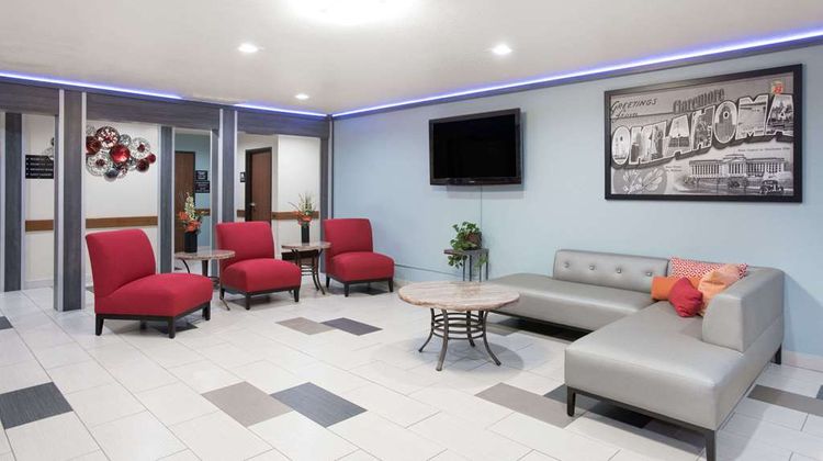 Super 8 Claremore OK Lobby