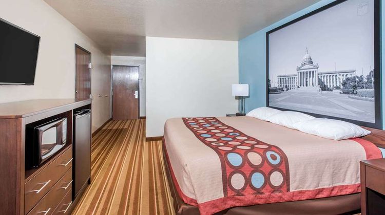 Super 8 Claremore OK Room