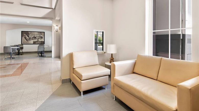 <b>Super 8 Fort Worth North/Meacham Blvd Lobby</b>. Images powered by <a href="https://iceportal.shijigroup.com/" title="IcePortal" target="_blank">IcePortal</a>.