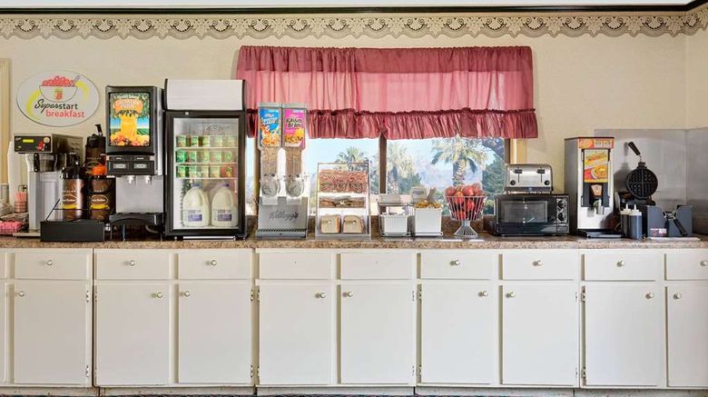 <b>Super 8 Hillsville Other</b>. Images powered by <a href="https://iceportal.shijigroup.com/" title="IcePortal" target="_blank">IcePortal</a>.