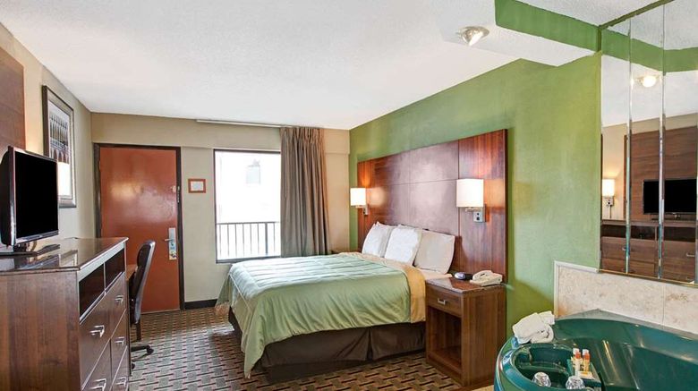 <b>Days Inn Conover/Hickory Suite</b>. Images powered by <a href="https://iceportal.shijigroup.com/" title="IcePortal" target="_blank">IcePortal</a>.