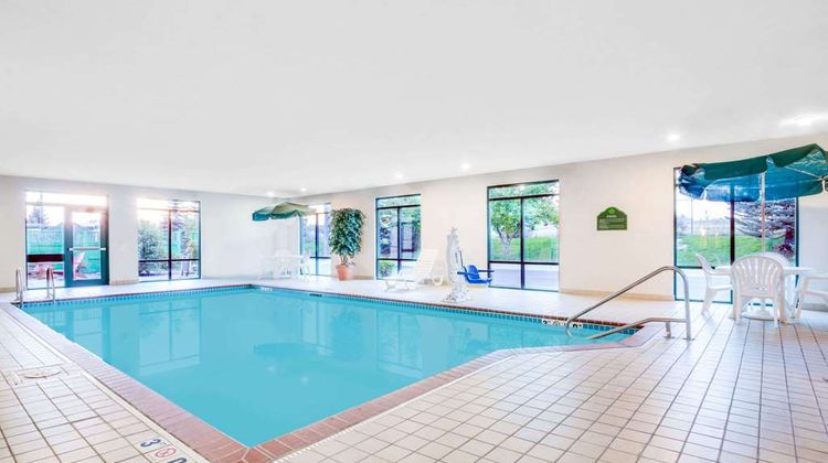 Wingate by Wyndham Gillette Pool
