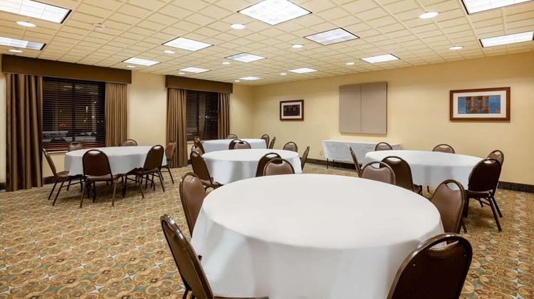 Wingate by Wyndham Gillette Meeting