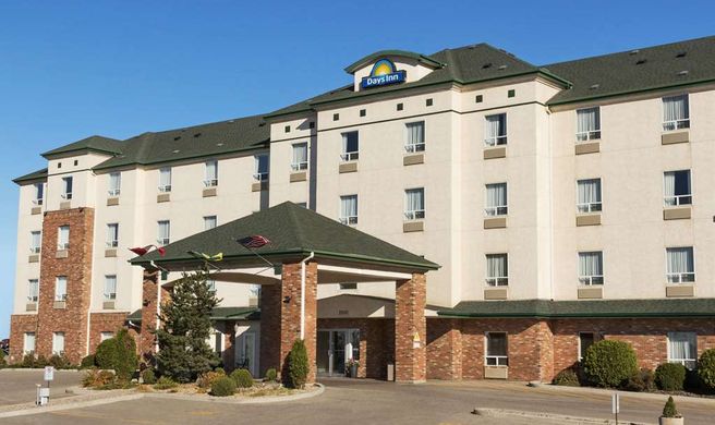 Days Inn - Saskatoon Exterior