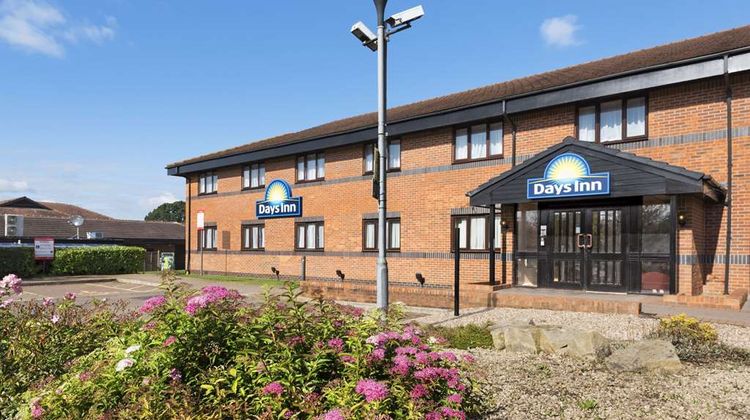 Days Inn Warwick South M40 Exterior