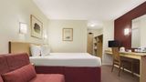 <b>Days Inn Warwick South M40 Room</b>. Images powered by <a href="https://iceportal.shijigroup.com/" title="IcePortal" target="_blank">IcePortal</a>.