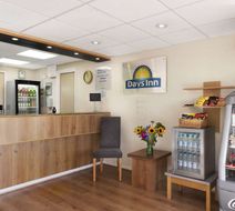 Days Inn Warwick South M40 Lobby