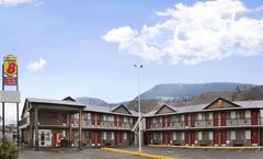 Super 8 Kamloops East
