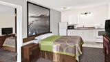 Super 8 Kamloops East Suite