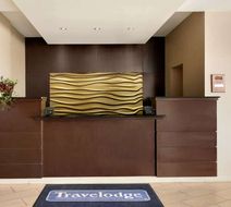 Travelodge Weyburn Lobby