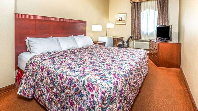Howard Johnson Inn Toronto Downtown West Room