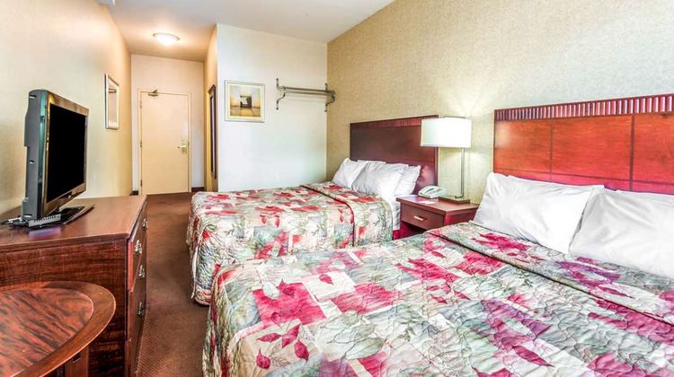 Howard Johnson Inn Toronto Downtown West Room