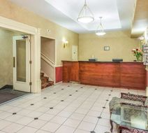 Howard Johnson Inn Toronto Downtown West Lobby