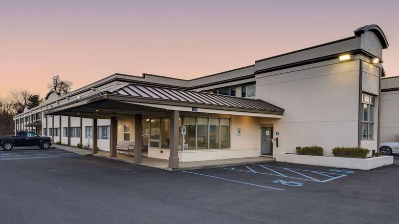 <b>Days Inn Albany SUNY Exterior</b>. Images powered by <a href="https://iceportal.shijigroup.com/" title="IcePortal" target="_blank">IcePortal</a>.