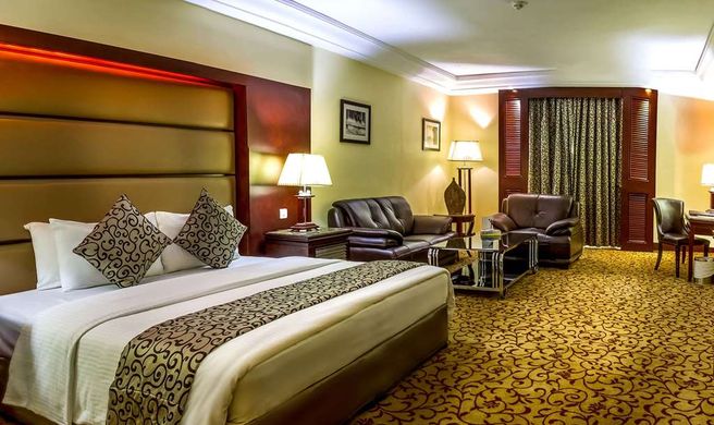 Days Inn Hotel Suites Amman Room