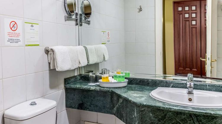 Days Inn Hotel Suites Amman Room