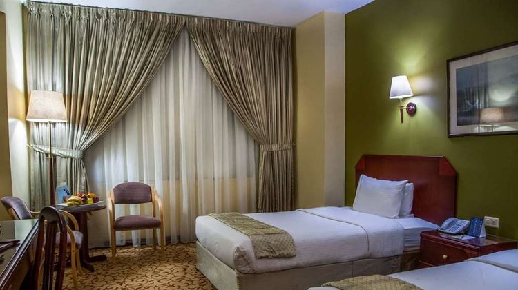Days Inn Hotel Suites Amman Room
