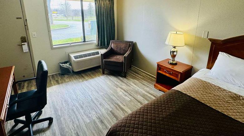 <b>Knights Inn Bridgeport Room</b>. Images powered by <a href="https://iceportal.shijigroup.com/" title="IcePortal" target="_blank">IcePortal</a>.