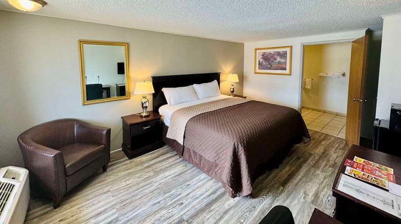 <b>Knights Inn Bridgeport Room</b>. Images powered by <a href="https://iceportal.shijigroup.com/" title="IcePortal" target="_blank">IcePortal</a>.