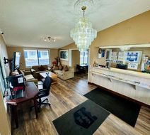 Knights Inn Bridgeport Lobby