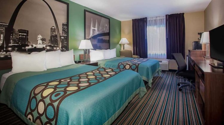 Super 8 Union Room