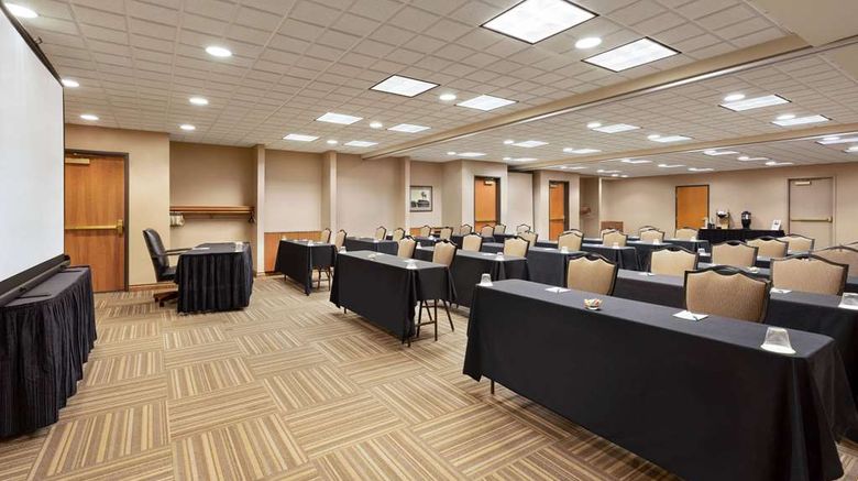 <b>Wingate by Wyndham Greenwood Village Meeting</b>. Images powered by <a href="https://iceportal.shijigroup.com/" title="IcePortal" target="_blank">IcePortal</a>.