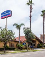 Howard Johnson Express Inn National City