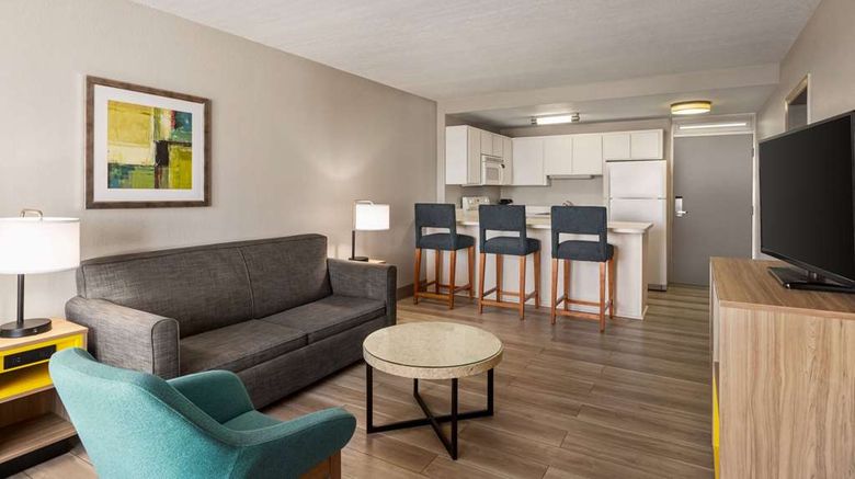 <b>Days Inn Cocoa Beach Port Canaveral Suite</b>. Images powered by <a href="https://iceportal.shijigroup.com/" title="IcePortal" target="_blank">IcePortal</a>.