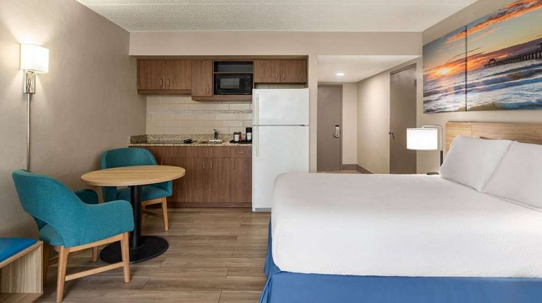 <b>Days Inn Cocoa Beach Port Canaveral Room</b>. Images powered by <a href="https://iceportal.shijigroup.com/" title="IcePortal" target="_blank">IcePortal</a>.