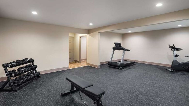 <b>Super 8 Fallon Health</b>. Images powered by <a href="https://iceportal.shijigroup.com/" title="IcePortal" target="_blank">IcePortal</a>.