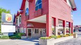 Super 8 Macknaw City/Beachfront Area Exterior