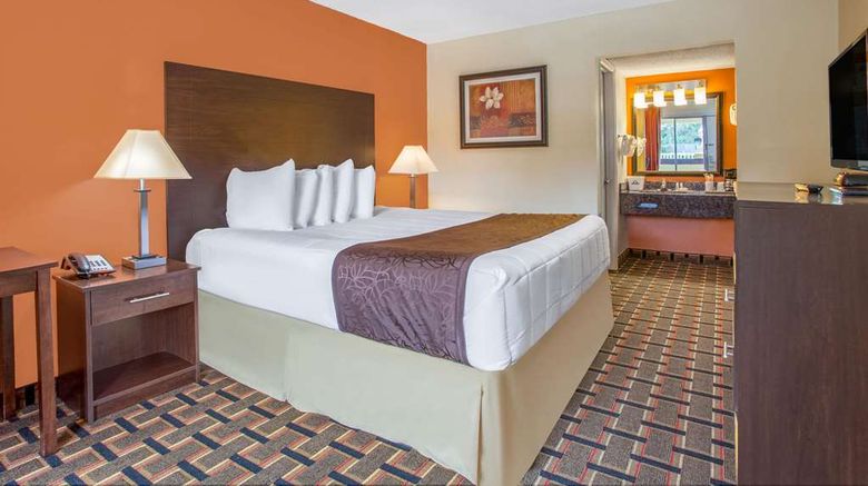 <b>Days Inn Brooksville Room</b>. Images powered by <a href="https://iceportal.shijigroup.com/" title="IcePortal" target="_blank">IcePortal</a>.