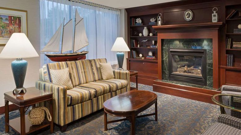 <b>Ramada Boston Lobby</b>. Images powered by <a href="https://iceportal.shijigroup.com/" title="IcePortal" target="_blank">IcePortal</a>.