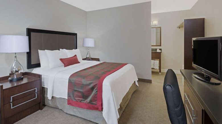 <b>Ramada Boston Room</b>. Images powered by <a href="https://iceportal.shijigroup.com/" title="IcePortal" target="_blank">IcePortal</a>.