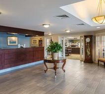 Ramada Boston Lobby