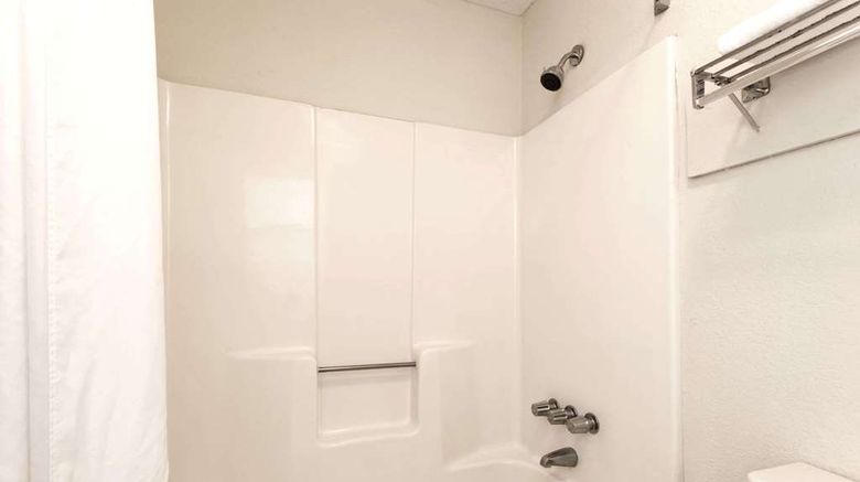<b>Baymont by Wyndham Troy Room</b>. Images powered by <a href="https://iceportal.shijigroup.com/" title="IcePortal" target="_blank">IcePortal</a>.