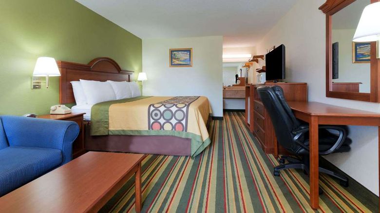 <b>Baymont by Wyndham Troy Room</b>. Images powered by <a href="https://iceportal.shijigroup.com/" title="IcePortal" target="_blank">IcePortal</a>.