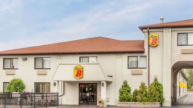 <b>Super 8 Niagara Falls/Buffalo Area Exterior</b>. Images powered by <a href="https://iceportal.shijigroup.com/" title="IcePortal" target="_blank">IcePortal</a>.