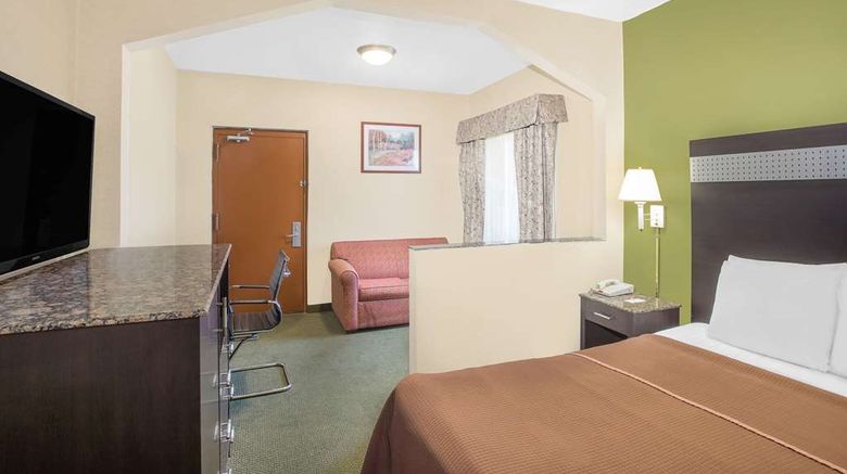 <b>Howard Johnson North Bergen Room</b>. Images powered by <a href="https://iceportal.shijigroup.com/" title="IcePortal" target="_blank">IcePortal</a>.