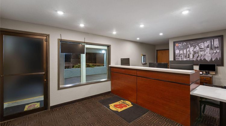 Super 8 Fort Bragg Lobby