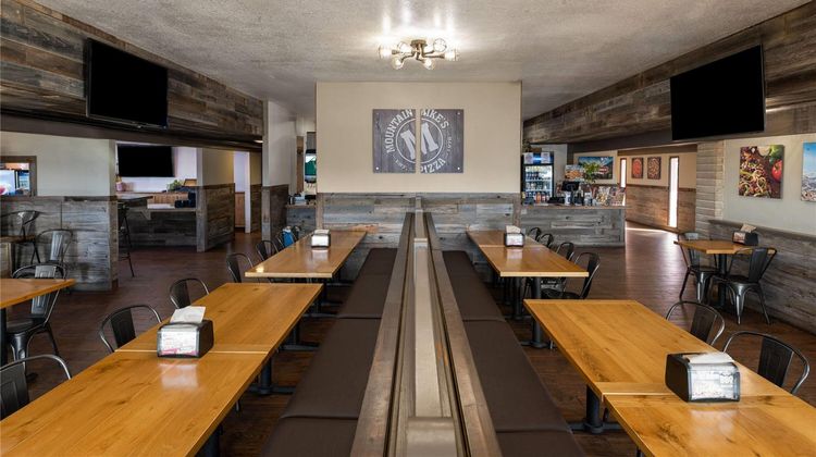 Super 8 Fort Bragg Restaurant