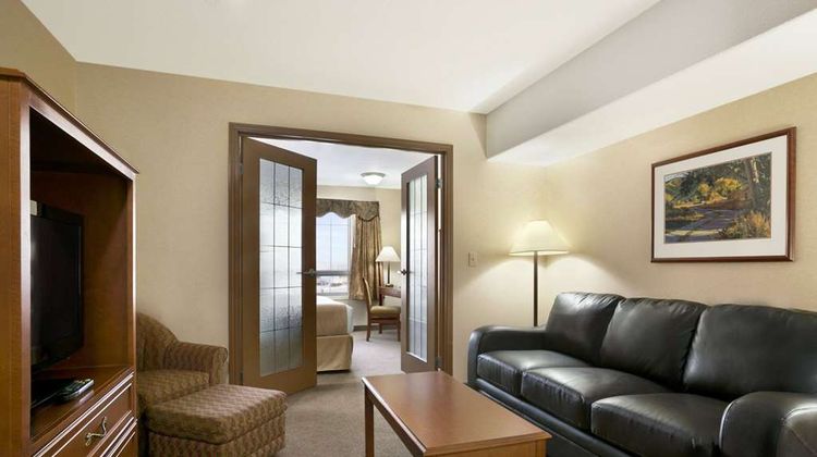 Super 8 High Level Suite