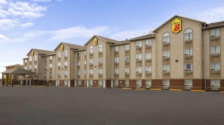 Super 8 Motel Fort Nelson Exterior