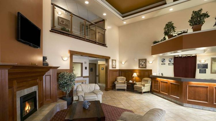 Super 8 Motel Fort Nelson Lobby