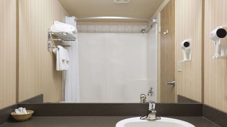 <b>Super 8 Motel Fort Nelson Room</b>. Images powered by <a href="https://iceportal.shijigroup.com/" title="IcePortal" target="_blank">IcePortal</a>.